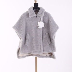 그레이 양털 후드 케이프 코트